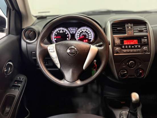 NISSAN-VERSA-1.6 16V FLEX SV 4P MANUAL NISSAN-VERSA-2016