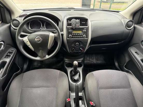 NISSAN-VERSA-1.6 16V FLEXSTART SV 4P MANUAL NISSAN-VERSA-2016