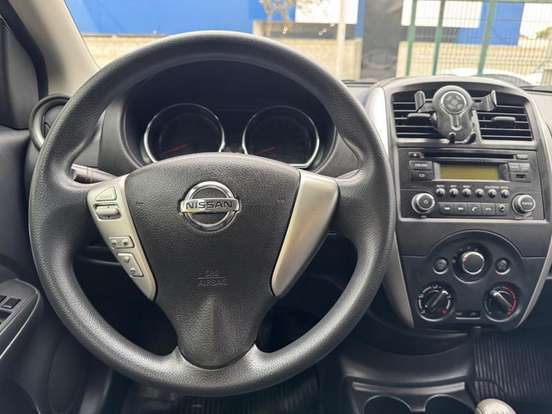 NISSAN-VERSA-1.6 16V FLEXSTART SV 4P MANUAL NISSAN-VERSA-2016