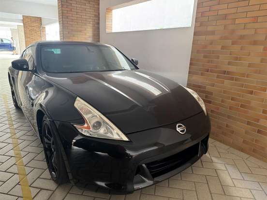 NISSAN-370Z-2009