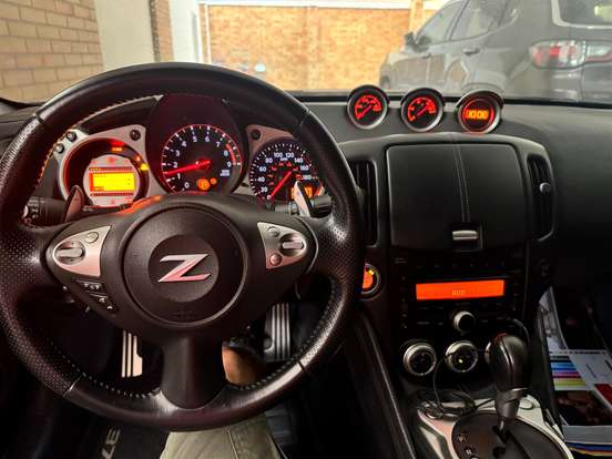 NISSAN-370Z-2009