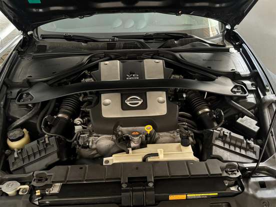 NISSAN-370Z-3.7 V6 GASOLINA AUTOMÁTICO NISSAN-370Z-2009