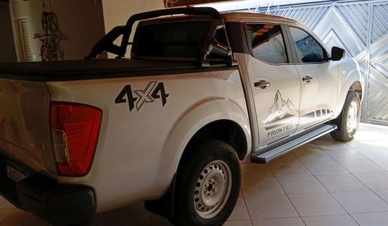 NISSAN-FRONTIER-2022