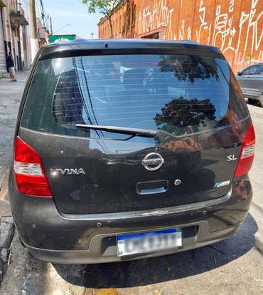 NISSAN-LIVINA-2009