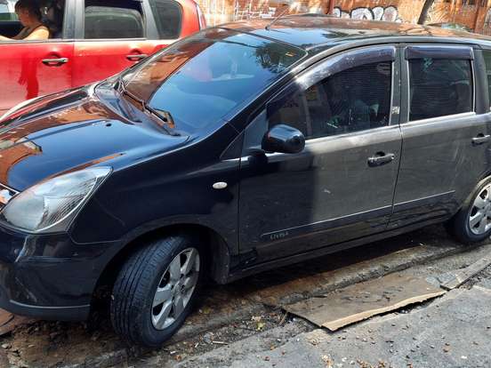 NISSAN-LIVINA-1.8 SL 16V FLEX 4P AUTOMÁTICO NISSAN-LIVINA-2009