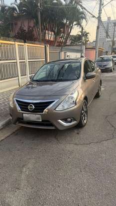 NISSAN-VERSA-2015