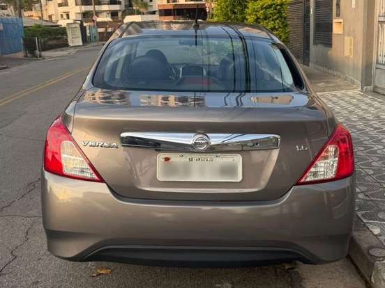 NISSAN-VERSA-1.6 16V FLEXSTART UNIQUE 4P MANUAL NISSAN-VERSA-2015