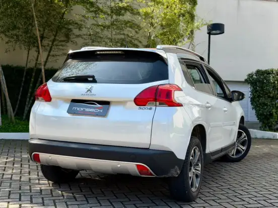 PEUGEOT-2008-2016