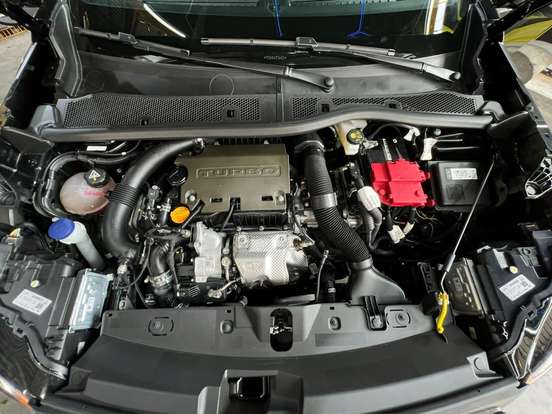 PEUGEOT-2008-2025