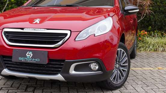 PEUGEOT-2008-2017