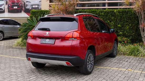 PEUGEOT-2008-2017