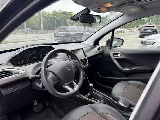 PEUGEOT-2008-2016