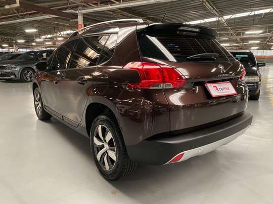 PEUGEOT-2008-2017