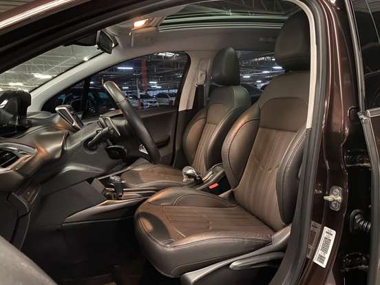 PEUGEOT-2008-1.6 16V FLEX GRIFFE 4P AUTOMÁTICO PEUGEOT-2008-2017