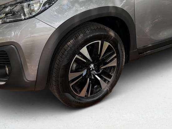 PEUGEOT-2008-2023