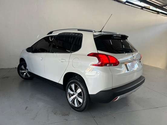 PEUGEOT-2008-2015