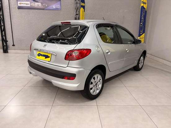 PEUGEOT-207-2010