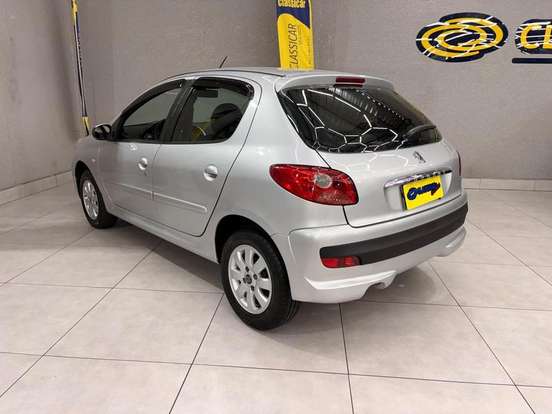 PEUGEOT-207-2010