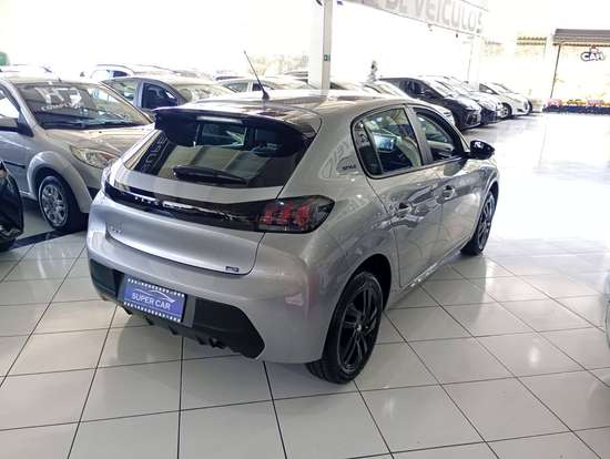 PEUGEOT-208-2022