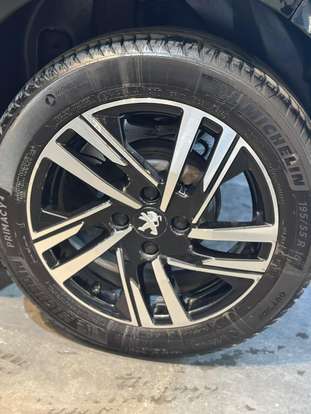 PEUGEOT-208-1.0 TURBO 200 FLEX GRIFFE CVT PEUGEOT-208-2023