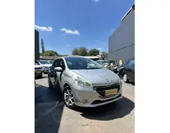 PEUGEOT 208 1.5 ALLURE 8V FLEX 4P MANUAL PEUGEOT 208 1.5 ALLURE 8V FLEX 4P MANUAL
