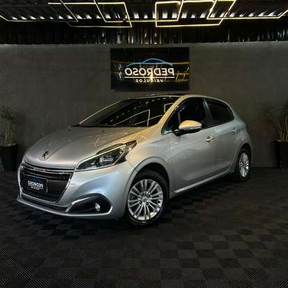 PEUGEOT-208-2016