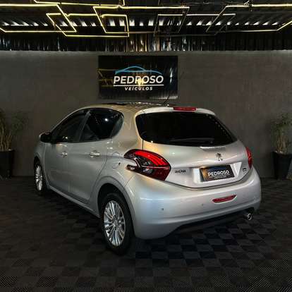 PEUGEOT-208-2016