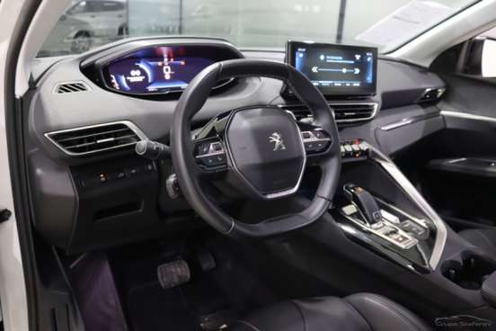PEUGEOT-3008-2022