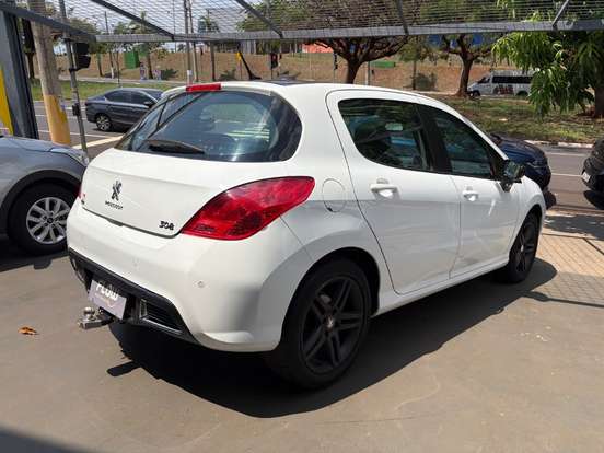 PEUGEOT-308-1.6 GRIFFE THP 16V GASOLINA 4P AUTOMÁTICO PEUGEOT-308-2013