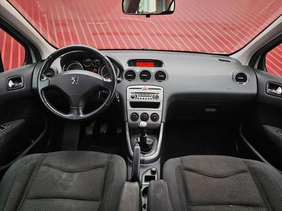 PEUGEOT-408-2011