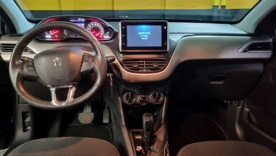 PEUGEOT-2008-2019