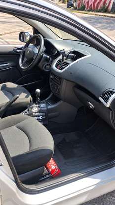 PEUGEOT-207-2011