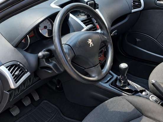 PEUGEOT-207-1.4 XR 8V FLEX 4P MANUAL PEUGEOT-207-2011