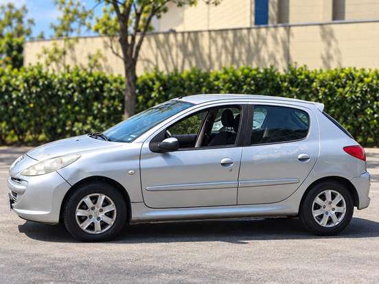 PEUGEOT-207-1.4 XR 8V FLEX 4P MANUAL PEUGEOT-207-2011