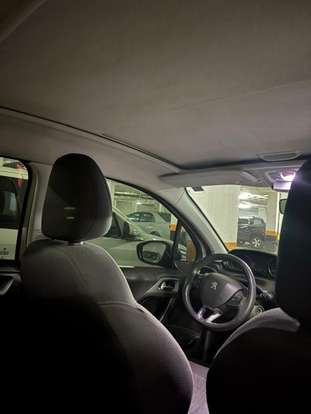 PEUGEOT-208-2014