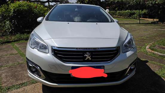 PEUGEOT-408-2017