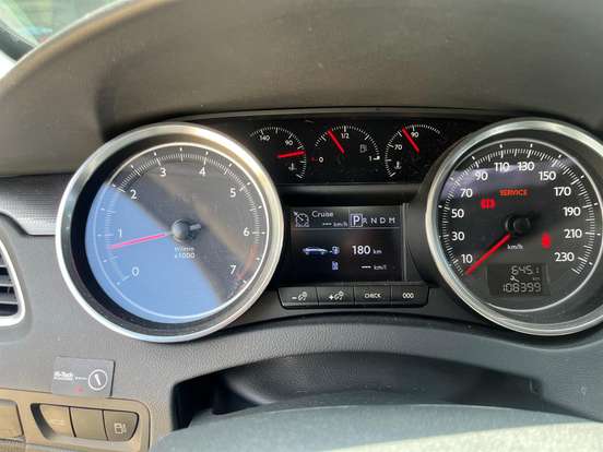 PEUGEOT-508-2012