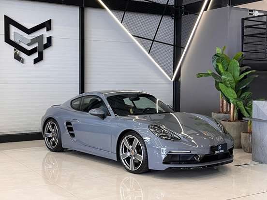 PORSCHE-718-2023