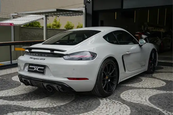 PORSCHE-718-2024