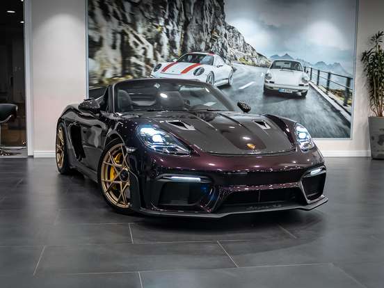 PORSCHE-718-2024