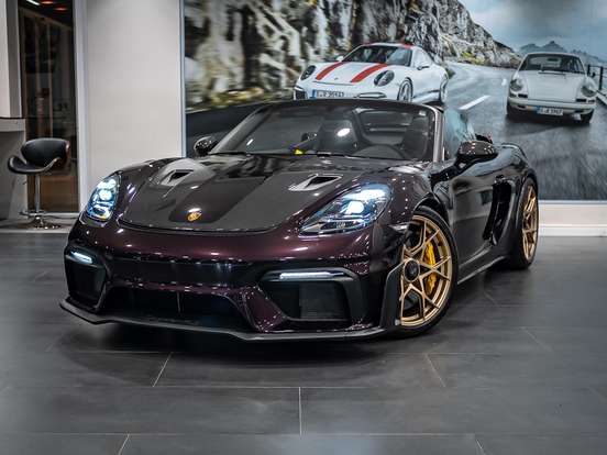 PORSCHE-718-2024