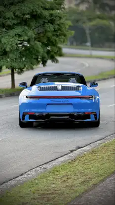 PORSCHE-911-2023