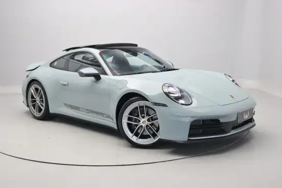 PORSCHE-911-2025