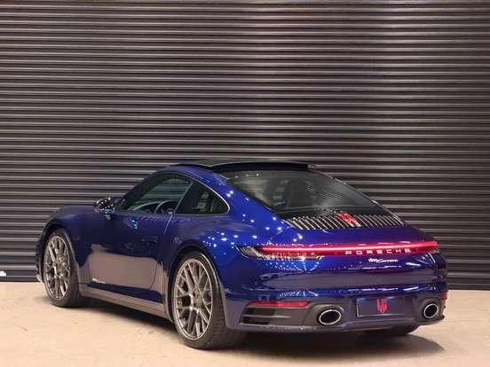 PORSCHE-911-2021
