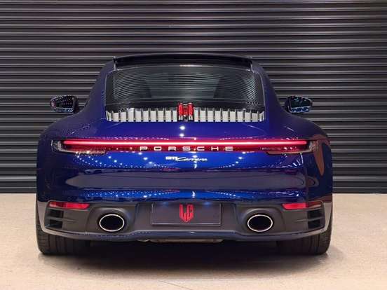 PORSCHE-911-2021