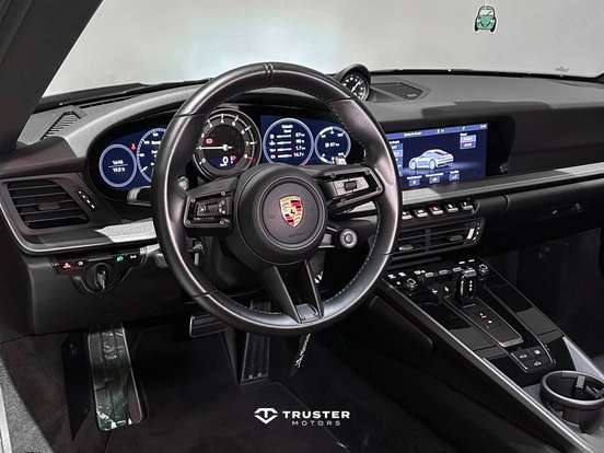 PORSCHE-911-2020