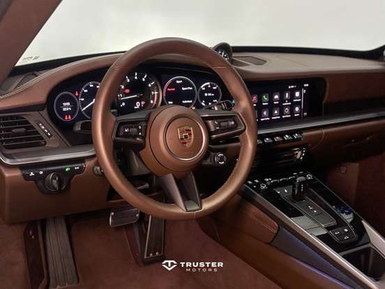 PORSCHE-911-2024