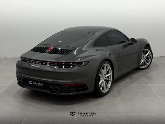 PORSCHE-911-2024