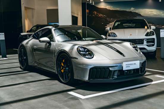 PORSCHE-911-2025