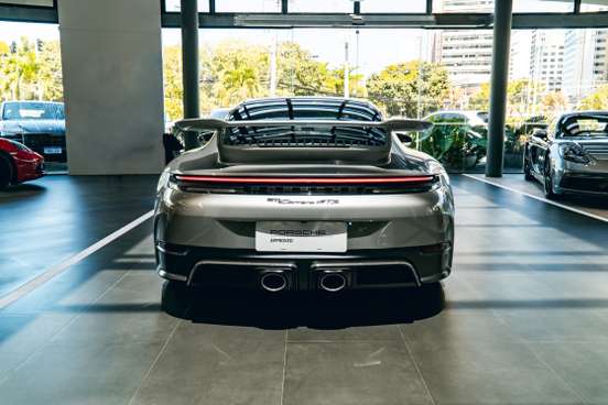PORSCHE-911-2025